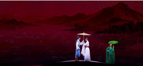 杂技剧《西湖传说·白蛇》南宁上演：蹬伞柔术重述断桥传说